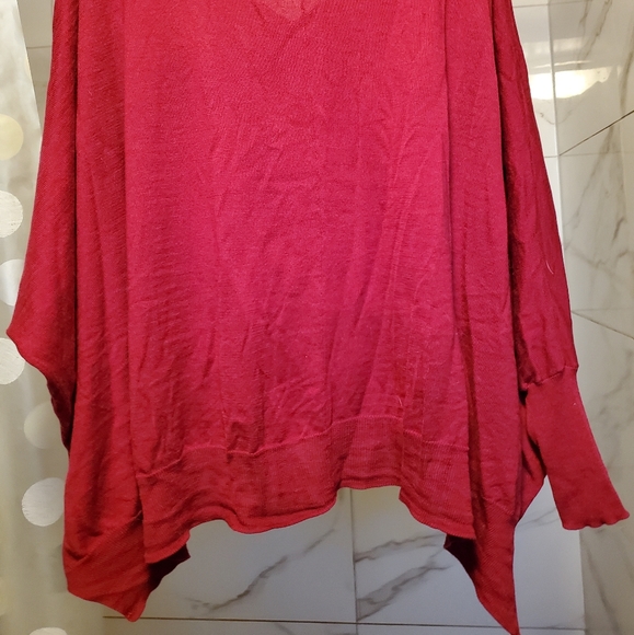 Press cherry red dolman sleeve knit long sleeve v-neck top w/ button detail NWOT - Picture 9 of 9